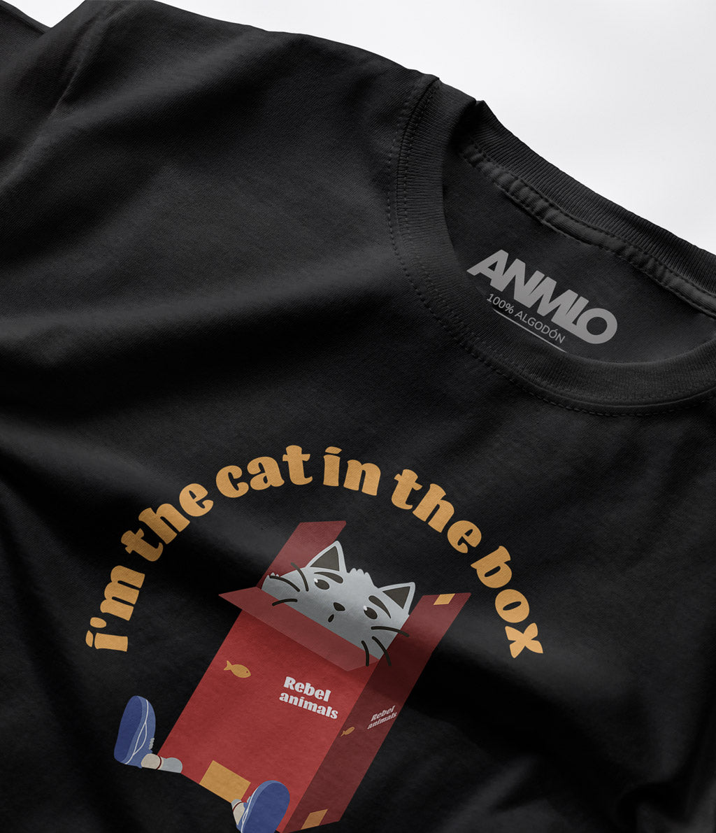 Polera - The cat in the box!
