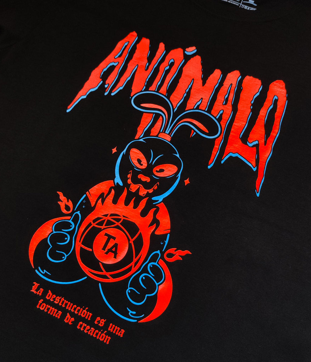 POLERA NEGRA STREETWEAR DETALLE